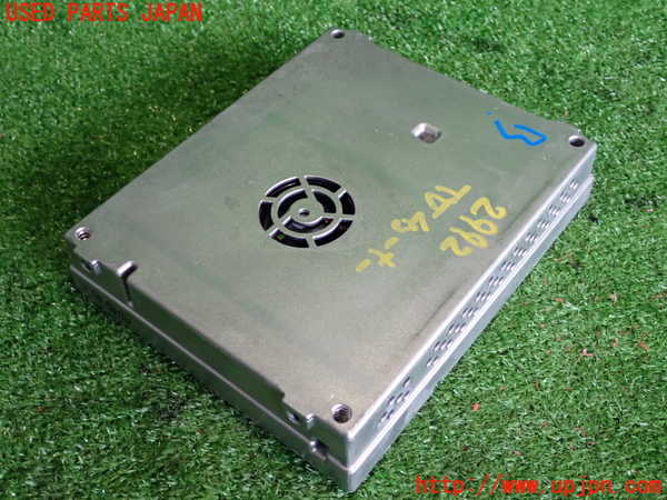 2UPJ-29926660]ボルボ・V40(MD4204T)TVチューナー 中古_m0002.jpg