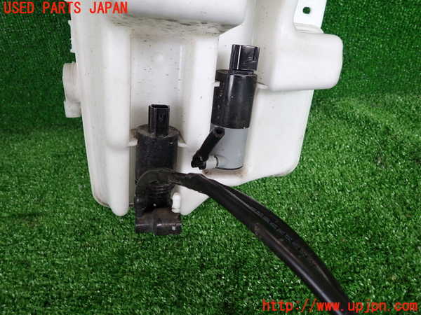 2UPJ-29926791]ボルボ・V40(MD4204T)ウォッシャータンク1 中古_m0002.jpg