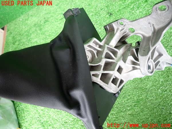 2UPJ-29927550]ボルボ・V40(MD4204T)サイドブレーキレバー 中古_m0003.jpg