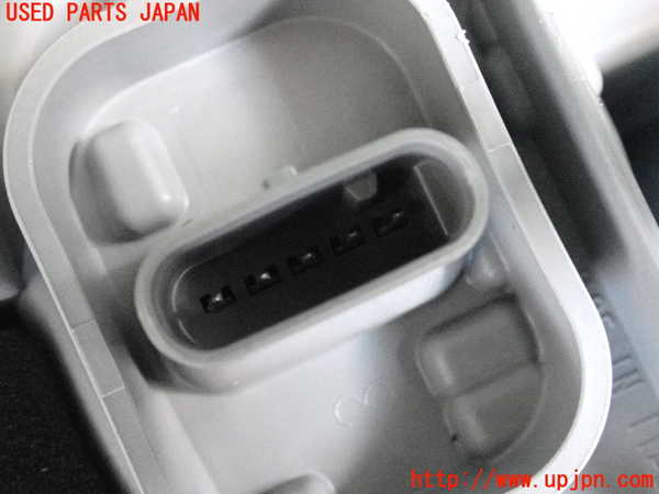 2UPJ-29931536]ジープ・レネゲード(BU14)左テールランプ 中古_m0004.jpg