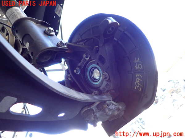 2UPJ-29934290]ジープ・レネゲード(BU14)右フロントナックルハブ 中古_m0002.jpg