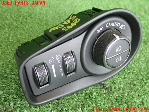 2UPJ-29936285]ジープ・レネゲード(BU14)ライトスイッチ 中古_m0001.jpg