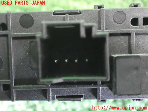 2UPJ-29936306]ジープ・レネゲード(BU14)スイッチ1 (ハザード、シートヒーター、ステアリングヒーター、ソナーOFF他) 中古_m0004.jpg