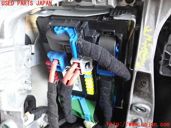 2UPJ-29936741]ジープ・レネゲード(BU14)ヒューズボックス1 中古_m0001.jpg