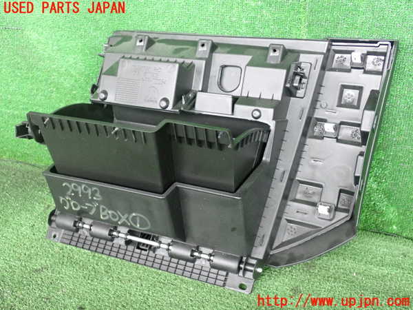 2UPJ-29937516]ジープ・レネゲード(BU14)グローブボックス1 中古_m0003.jpg