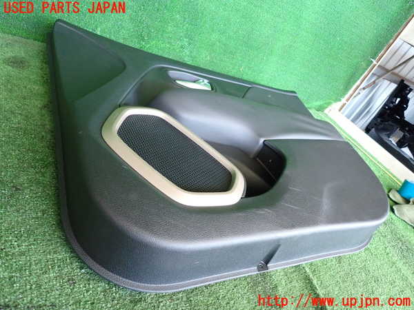 2UPJ-29931234]ジープ・レネゲード(BU14)右前ドア内張り 中古_m0003.jpg