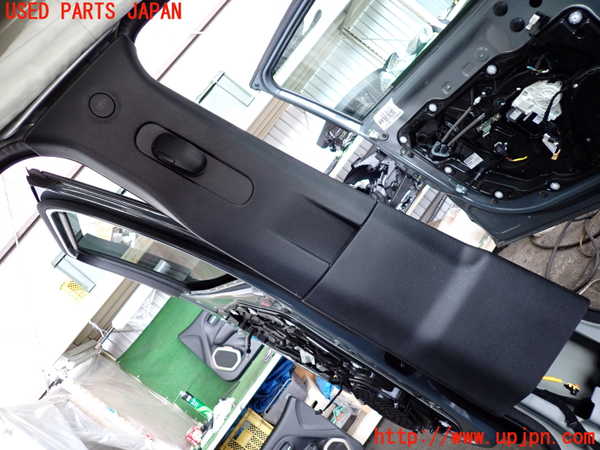 2UPJ-29937670]ジープ・レネゲード(BU14)左センターピラートリム 中古_m0001.jpg