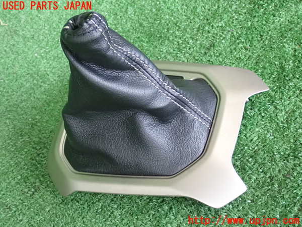 2UPJ-29937575]ジープ・レネゲード(BU14)シフトブーツ 中古_m0001.jpg
