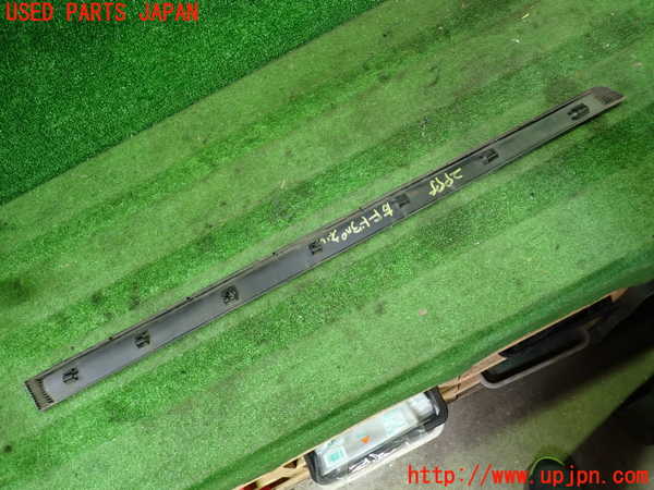1UPJ-29951232]エクストレイル(NT32)右前ドアパネル 中古_m0002.jpg