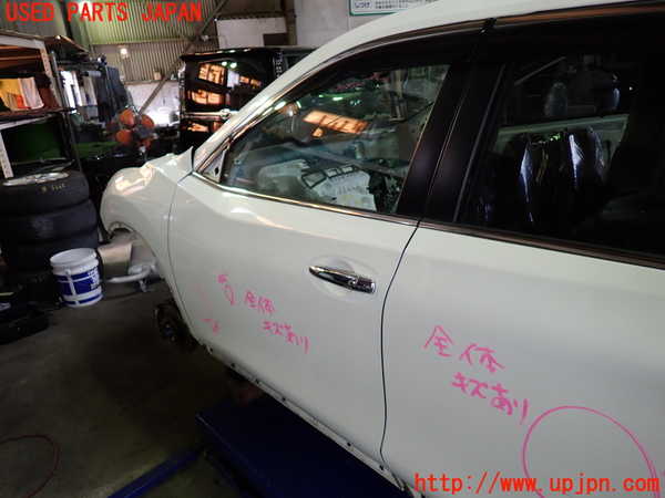 5UPJ-29951260]エクストレイル(NT32)左前ドア NSG M3O8 中古_m0002.jpg