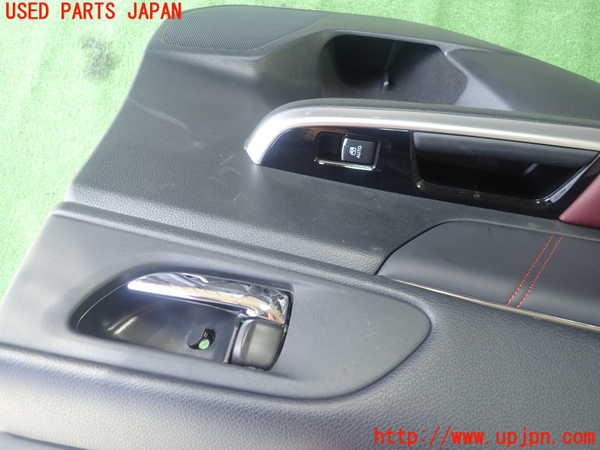 1UPJ-29961324]レヴォーグ(VM4)左後ドア内張り 中古_m0002.jpg