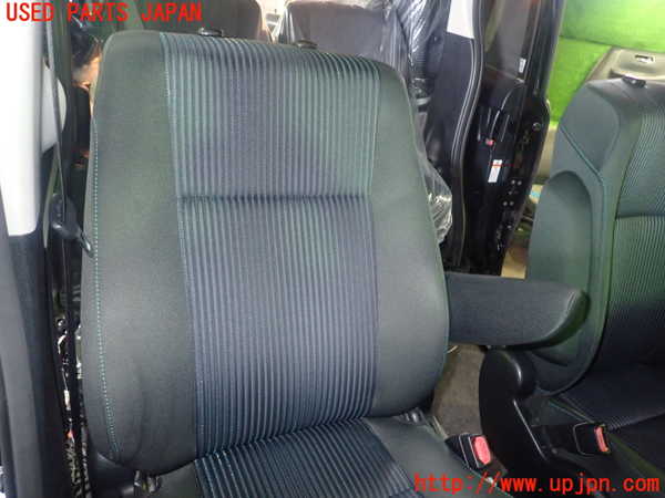 5UPJ-29977035]ヴォクシー(ノア)(ZRR80W)運転席シート 中古_m0003.jpg