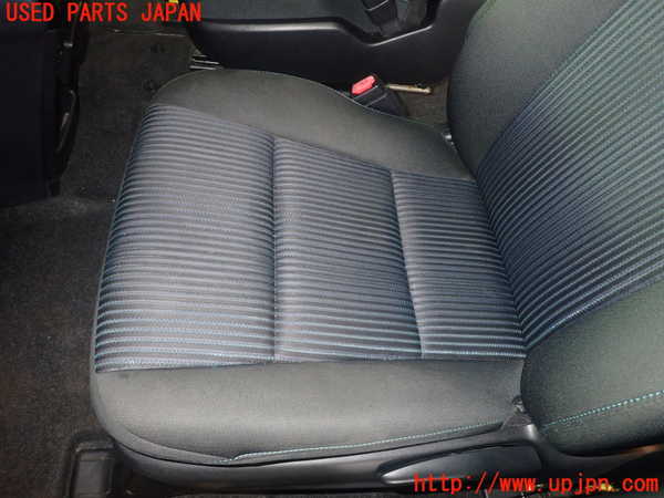 1UPJ-29977065]ヴォクシー(ノア)(ZRR80W)助手席シート 中古_m0002.jpg