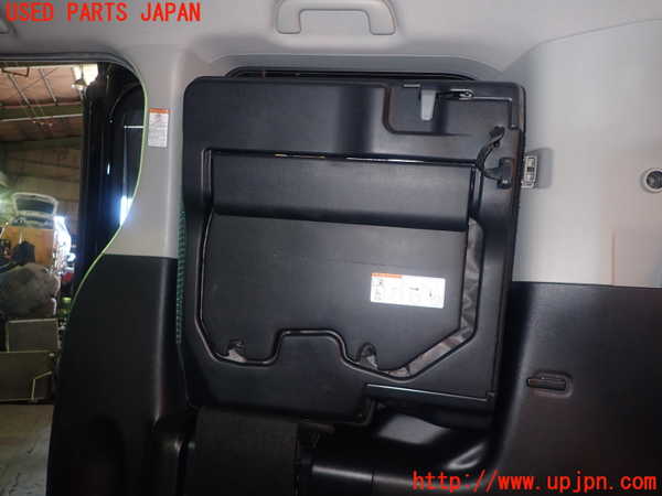 5UPJ-29977235]ヴォクシー(ノア)(ZRR80W)右3列目シート 中古_m0005.jpg