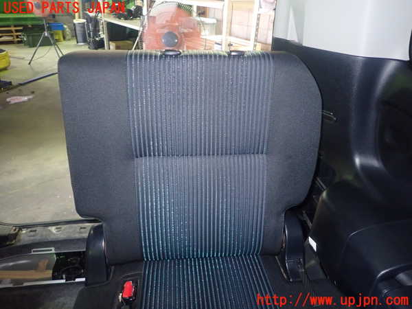 5UPJ-29977265]ヴォクシー(ノア)(ZRR80W)左3列目シート 中古_m0003.jpg