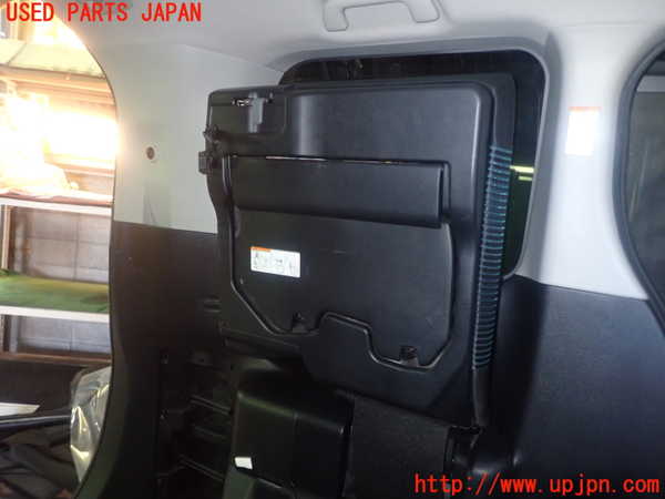5UPJ-29977265]ヴォクシー(ノア)(ZRR80W)左3列目シート 中古_m0005.jpg