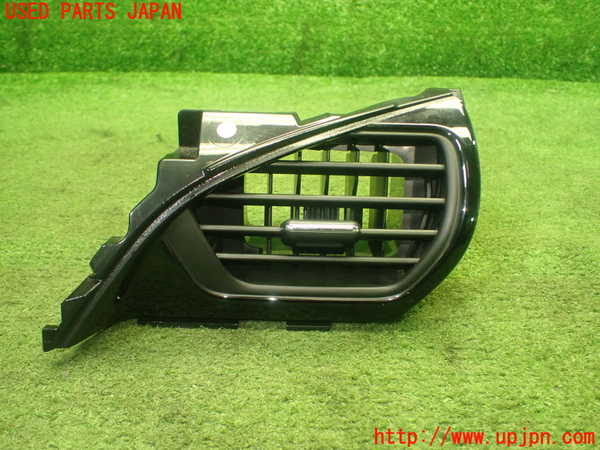 1UPJ-29977526]ヴォクシー(ノア)(ZRR80W)エアコン吹き出し口1 (右) 中古_m0001.jpg