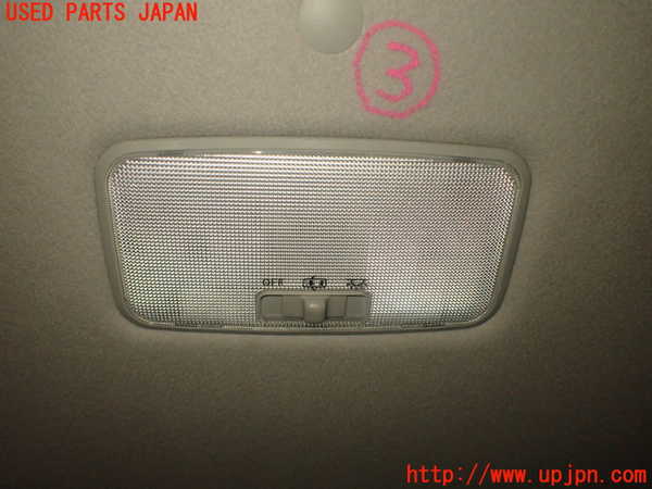 1UPJ-29976413]ヴォクシー(ノア)(ZRR80W)ルームランプ3 (ラゲッジ) 中古_m0001.jpg