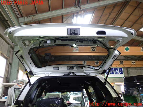 5UPJ-29981566]エスティマ(ACR50W)バックドア リアゲート ハッチ 中古 AGC M2L3 43R-007953_m0004.jpg