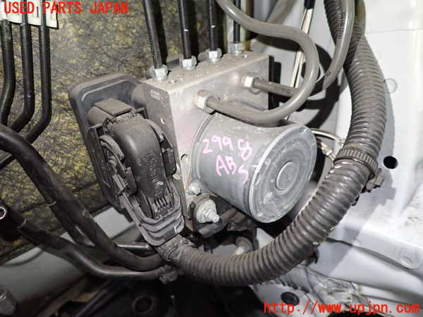 5UPJ-29984040]エスティマ(ACR50W)ABSアクチュエーター 中古_m0001.jpg