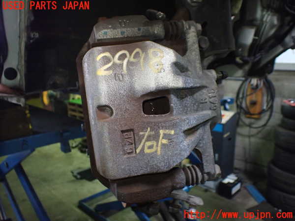 5UPJ-29984080]エスティマ(ACR50W)右フロントキャリパー 中古_m0001.jpg