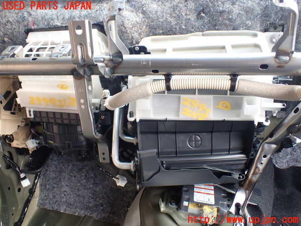 1UPJ-29996081]ジムニー(JB64W)エバポレーター1 ジャンク部品取り_m0001.jpg