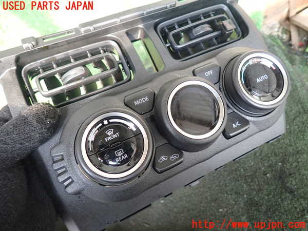 1UPJ-29996066]ジムニー(JB64W)エアコンスイッチ1 中古_m0003.jpg