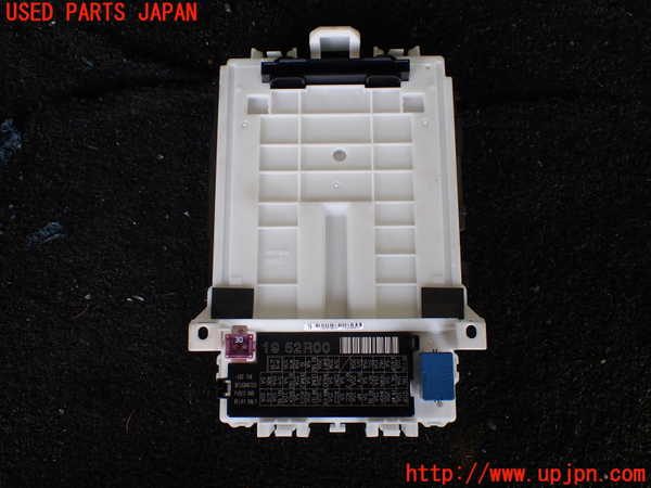 1UPJ-29996741]ジムニー(JB64W)ヒューズボックス1 中古_m0002.jpg