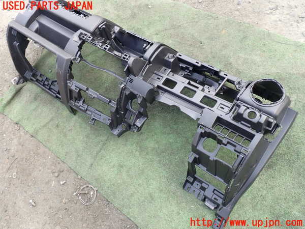 1UPJ-29997505]ジムニー(JB64W)ダッシュボード 中古_m0002.jpg