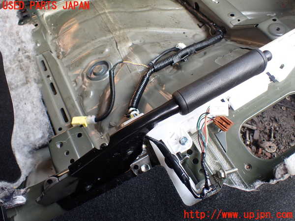1UPJ-29997550]ジムニー(JB64W)サイドブレーキレバー 中古_m0001.jpg