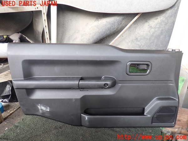 1UPJ-29991264]ジムニー(JB64W)左ドア内張り 中古_m0001.jpg