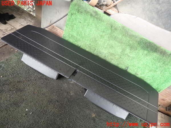 1UPJ-29997771]ジムニー(JB64W)ラゲッジトレイ1 中古_m0001.jpg