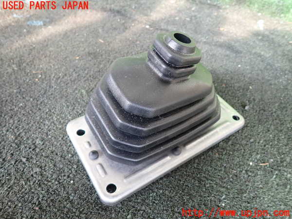 1UPJ-29997575]ジムニー(JB64W)シフトブーツ 中古_m0001.jpg