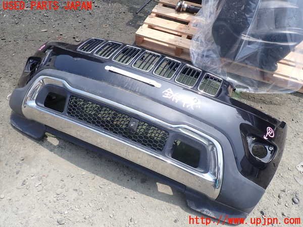 1UPJ-30001010]ジープ・グランドチェロキー(WK36TA)フロントバンパー 中古_m0001.jpg