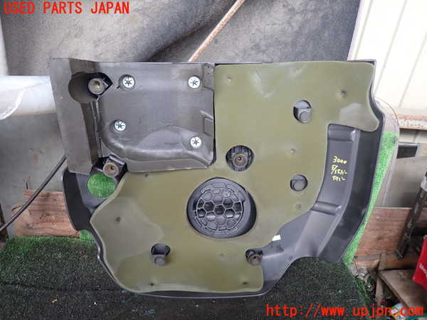 1UPJ-30002160]ジープ・グランドチェロキー(WK36TA)エンジンアッパーカバー 中古_m0003.jpg