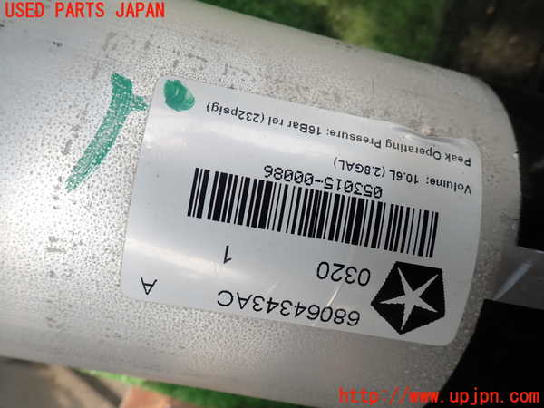 1UPJ-30005530]ジープ・グランドチェロキー(WK36TA)エアサスタンク 中古_m0002.jpg