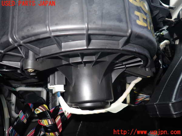 1UPJ-30006081]ジープ・グランドチェロキー(WK36TA)エバポレーター1 中古_m0003.jpg