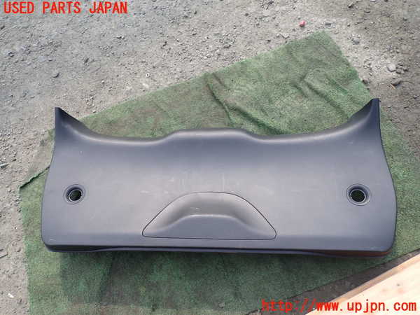 1UPJ-30001578]ジープ・グランドチェロキー(WK36TA)バックドア内張り 中古_m0001.jpg