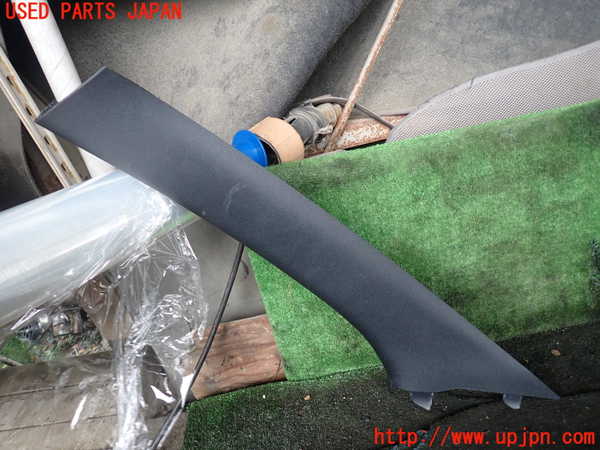 5UPJ-30007660]ジープ・グランドチェロキー(WK36TA)左フロントピラートリム 中古_m0001.jpg