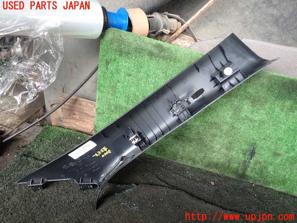 5UPJ-30007660]ジープ・グランドチェロキー(WK36TA)左フロントピラートリム 中古_m0002.jpg