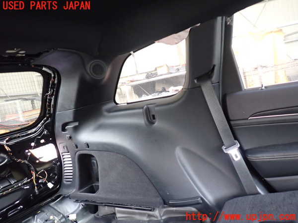 1UPJ-30007680]ジープ・グランドチェロキー(WK36TA)左リアピラートリム 中古_m0001.jpg