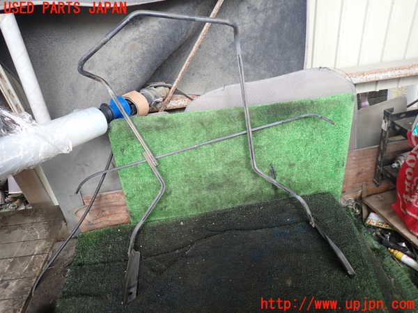 5UPJ-30011700]デリカ スペースギア(PD6W)スペアタイヤキャリア 中古_m0002.jpg