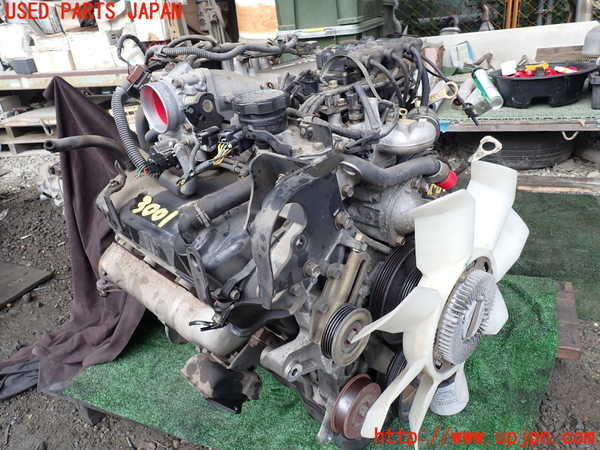 1UPJ-30012010]デリカ スペースギア(PD6W)エンジン 6G72 4WD 中古_m0001.jpg