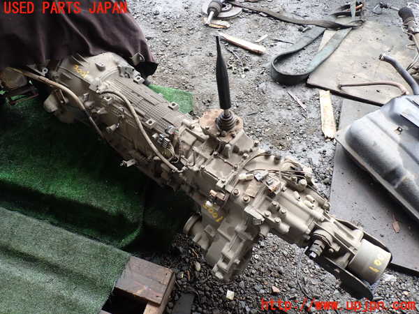 1UPJ-30013010]デリカ スペースギア(PD6W)ミッション AT 6G72 4WD 中古_m0002.jpg