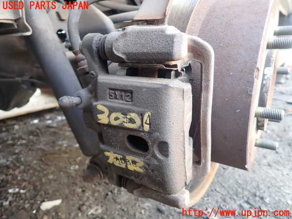 5UPJ-30014090]デリカ スペースギア(PD6W)右リアキャリパー 中古_m0001.jpg
