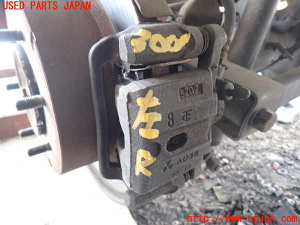 1UPJ-30014095]デリカ スペースギア(PD6W)左リアキャリパー 中古_m0001.jpg