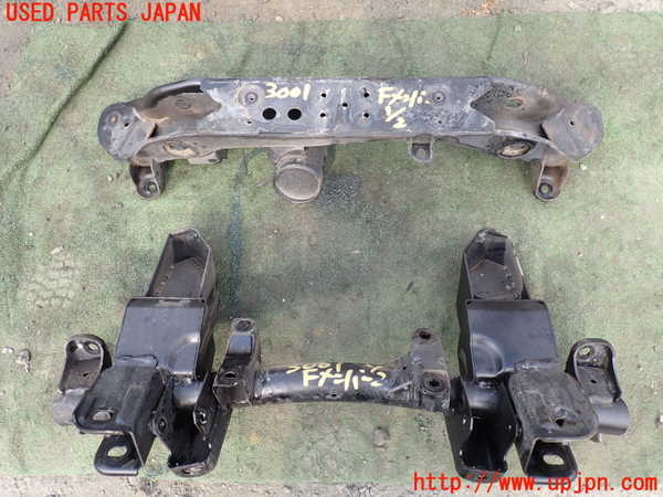 1UPJ-30015285]デリカ スペースギア(PD6W)フロントメンバー 中古_m0001.jpg