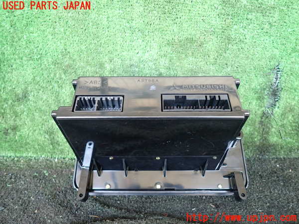 5UPJ-30016066]デリカ スペースギア(PD6W)エアコンスイッチ1 中古_m0003.jpg