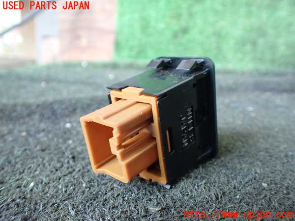 1UPJ-30016307]デリカ スペースギア(PD6W)スイッチ2(オートステップ) 中古_m0002.jpg