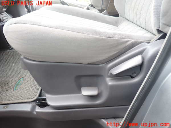1UPJ-30017065]デリカ スペースギア(PD6W)助手席シート 中古_m0004.jpg